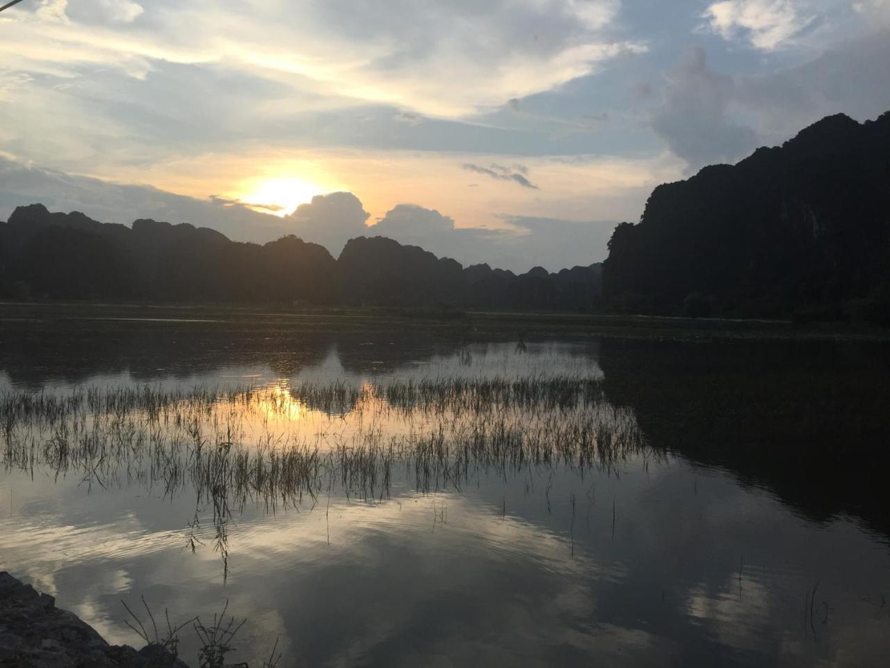 Tam Coc Green Fields Homestay Ninh Binh Bagian luar foto